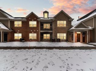 49185 W Woods Dr, Shelby Township, MI