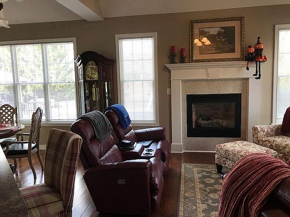 5th image of 7916 W Adare Dr