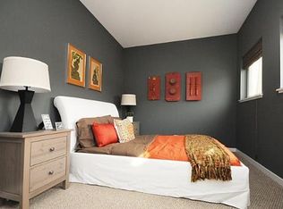 2028 N Point St #H, Chicago, IL 60647