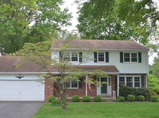 810 Cambridge Dr, Newark, DE 19711