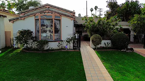 4191 Angeles Vista Blvd Photo 1