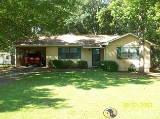 107 Collins St, Byron, GA 31008