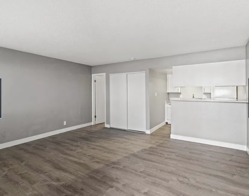 Studio, 400 sqft, $770 — Photo 4