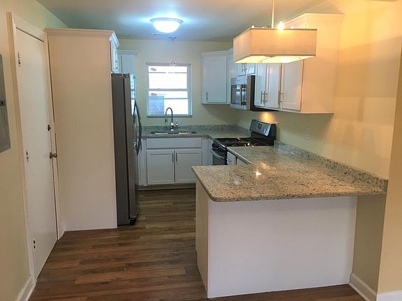 2nd image of 1547 S 57th Ave