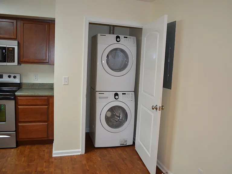 151 Turner Ave — Photo 7