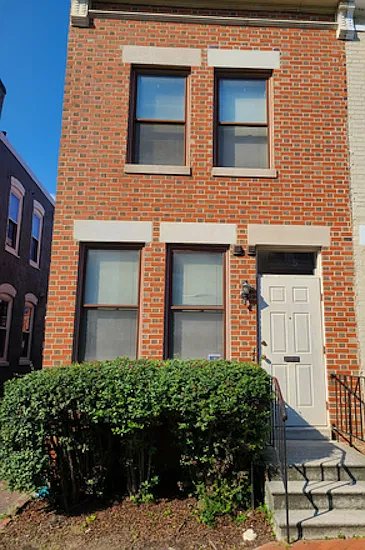 335 Elm St NW #2