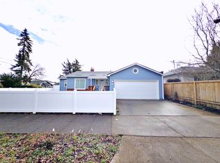 7328 SE Raymond St, Portland, OR 97206