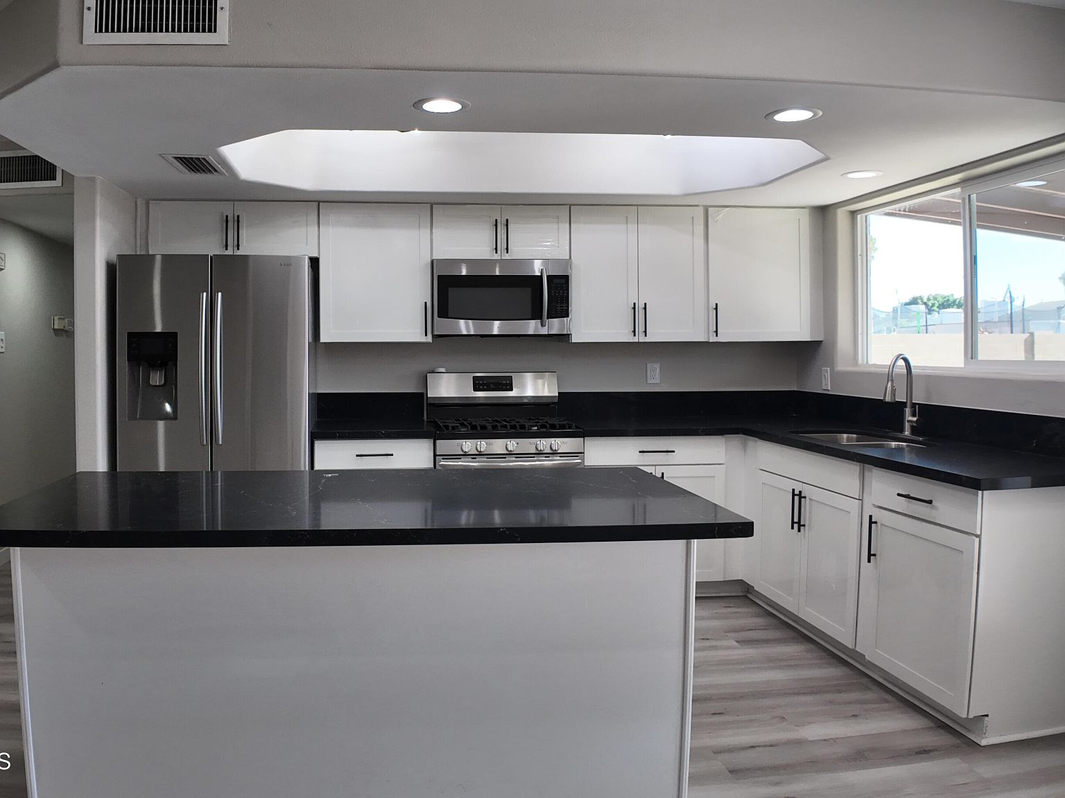 4209 W Yucca St, Phoenix, AZ 85029 | MLS #6947830 | Zillow