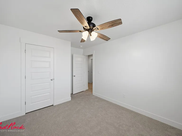 2341 E Siegel Ln — Photo 27