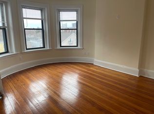 9 Lee St #12A, Cambridge, MA 02139