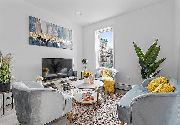 3rd image of 2549 18th St APT 3