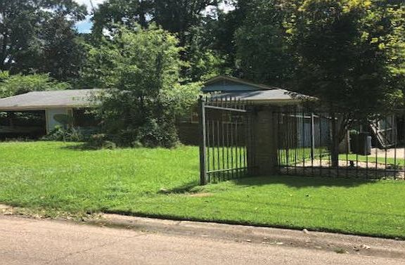 4th image of 1221 Wooddell Dr
