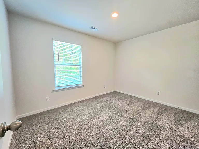 3854 Rosewood Dr — Photo 11