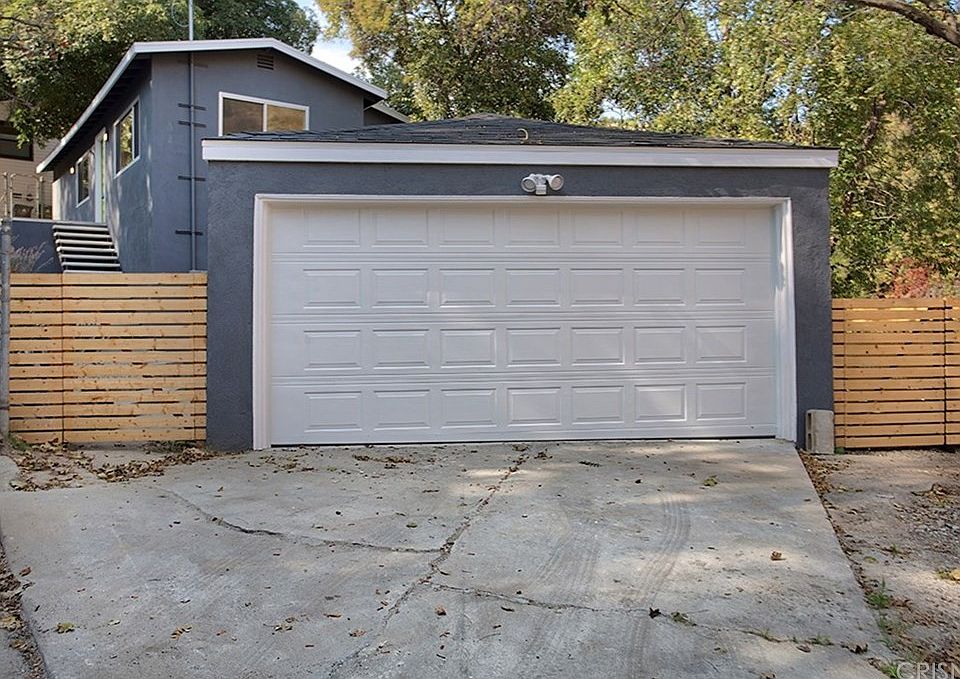 1st image of 859 Ganymede Dr