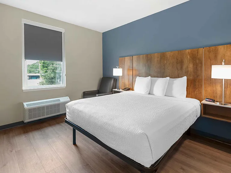 Studio Suite - 1 Queen Bed