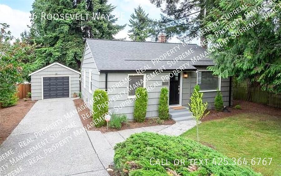 1st image of 11706 Roosevelt Way NE