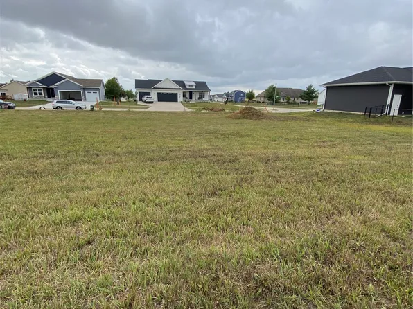 360 Linden St, Alburnett, IA 52202