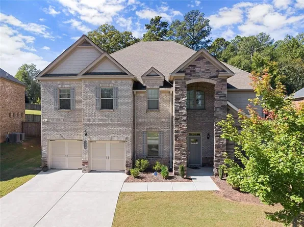 4550 Point Rock Dr, Buford, GA 30519