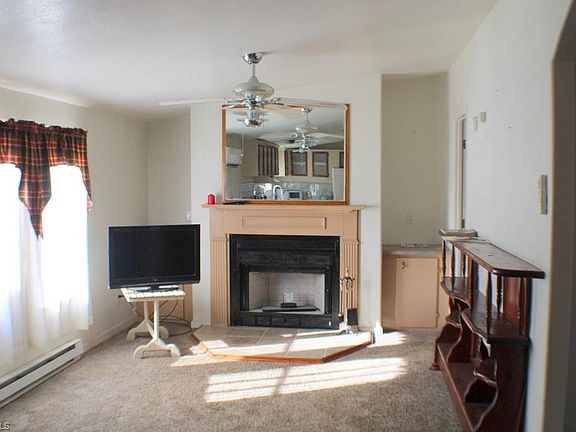 4th image of 313 Webster Rd