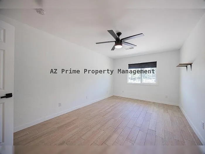 2519 W Vineyard Rd — Photo 19
