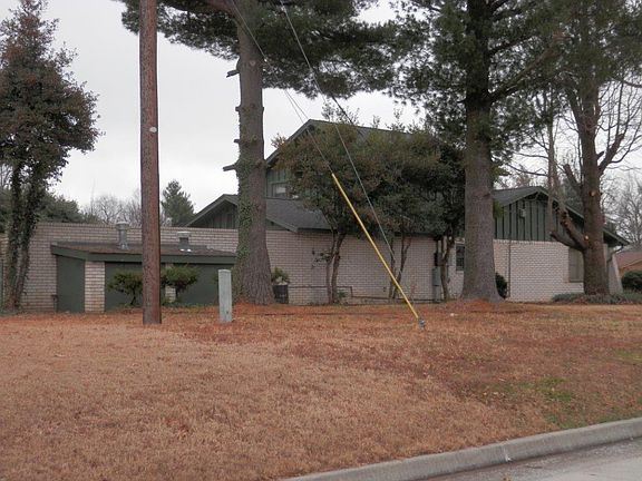 2nd image of 2713 W Patti Ln