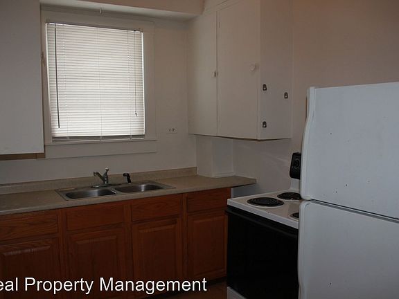 3rd image of 1003 Church St APT 1