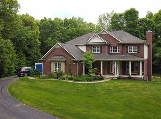 6076 Englewood Dr, Clarkston, MI 48346