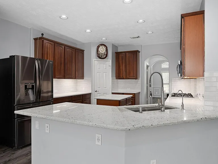 6703 Forsythe Ln — Photo 11