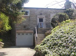 23 Seneca Dr, Pittsburgh, PA 15228