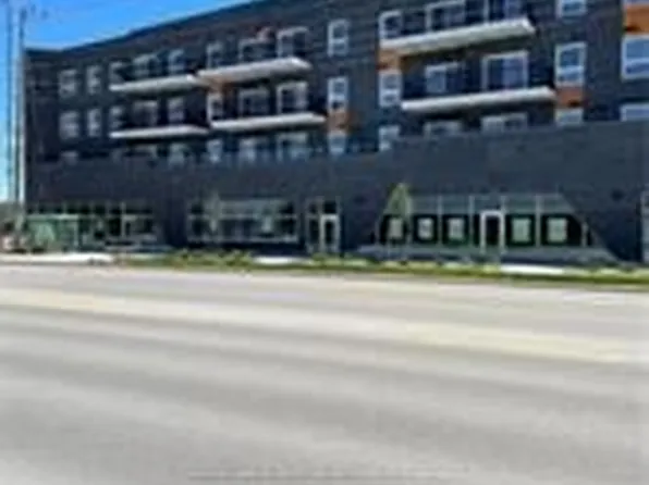 430 Essa Rd #304, Barrie, ON L4N 9C6