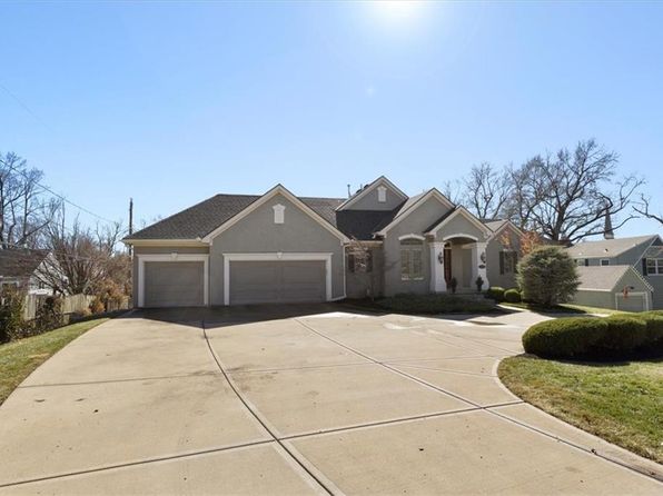 3215 Shawnee Mission Pkwy, Fairway, KS 66205