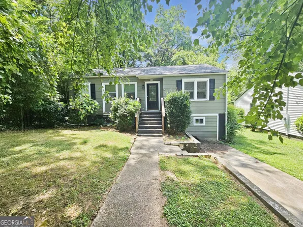 2165 Pinehurst Dr, East Pt, GA 30344