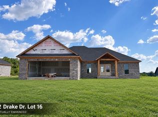 92 Drake Dr, Wetumpka, AL 36092