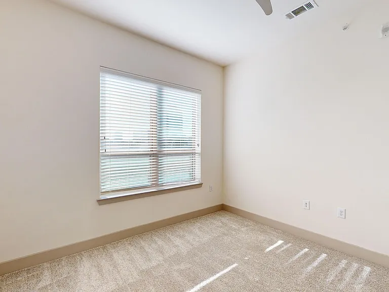 The Flats at Palisades — Photo 122