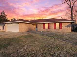 208 Gladstone St, Corsicana, TX 75110