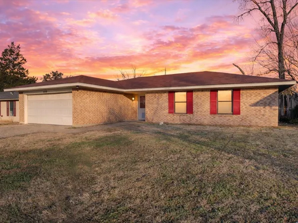 208 Gladstone St, Corsicana, TX 75110