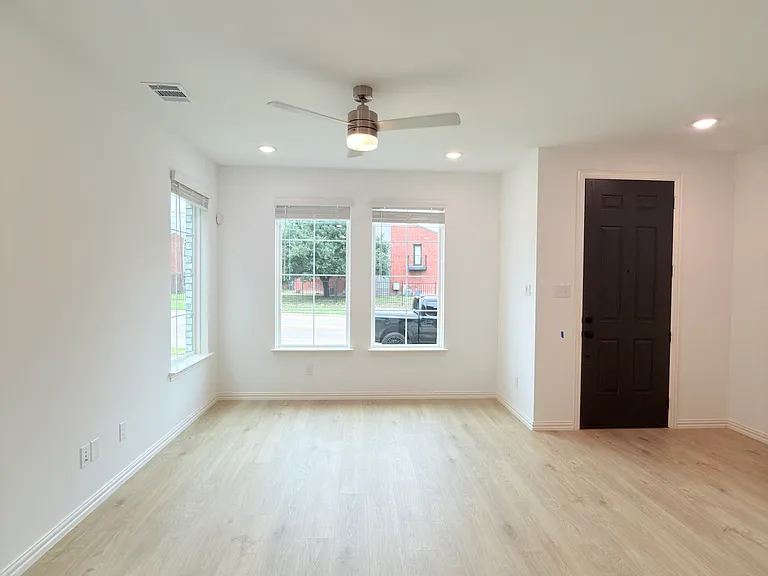 5324 Springlake Pkwy — Photo 3