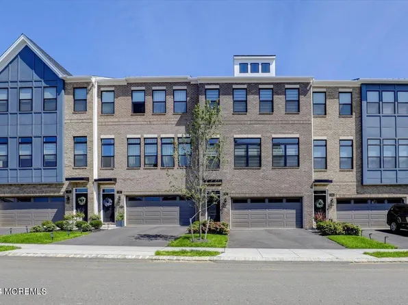 34 Augustus Drive, Middletown, NJ 07748
