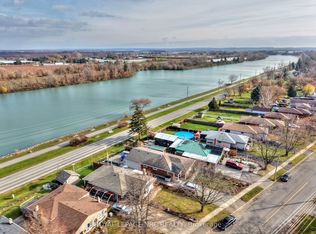 624 Bunting Rd, Saint Catharines, ON L2M2Z8