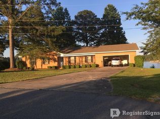 115 Island View Dr NE, Milledgeville, GA 31061