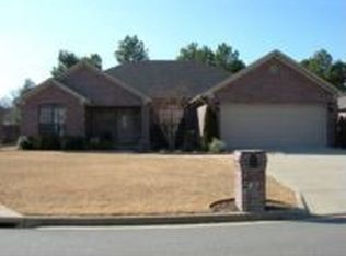 10 Waldron Cir, Little Rock, AR 72210