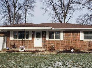 407 Pickwick Ln, Tallmadge, OH