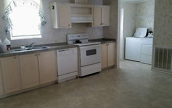 3rd image of 1243 Marsh Creek Ln