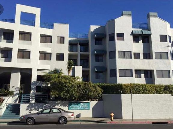 3rd image of 320 Peninsula Ave APT 103