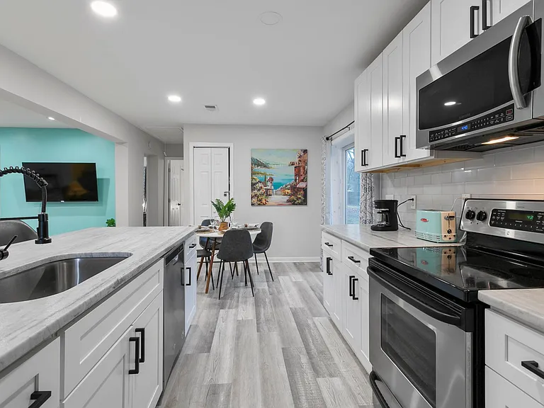3032 Brook Dr — Photo 9