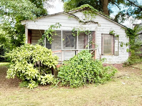 371 3rd St, Forest Park, GA 30297