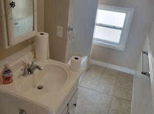 818 Robeson St #3, Fall River, MA 02720