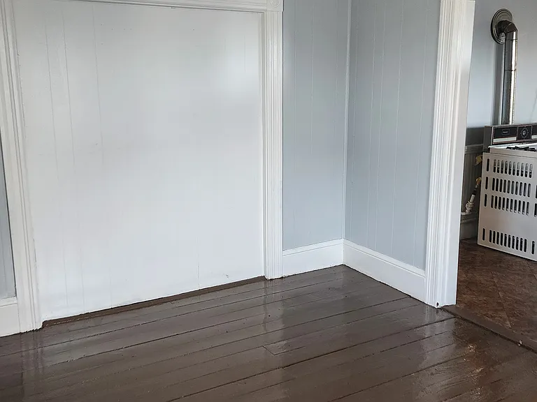 111 Lafayette St #3 — Photo 8