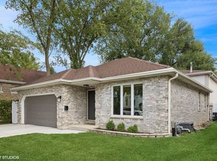 3935 Prairie Ave, Brookfield, IL 60513