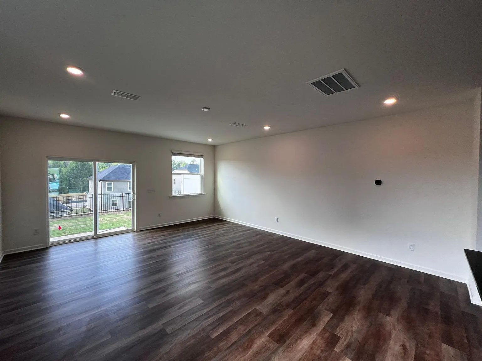 2116 Rockface Way — Photo 4